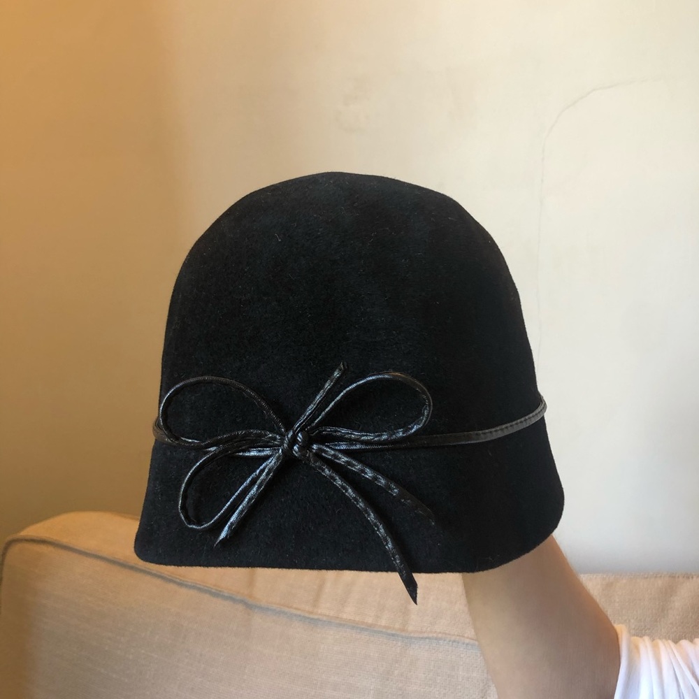 Fedora hat, size small 56cm, black color New
